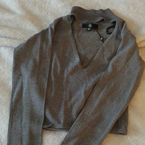 Long sleeve grey crop top